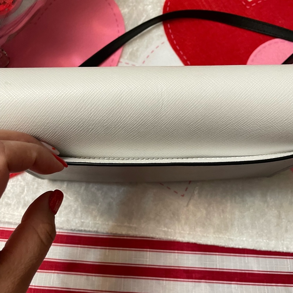Kate Spade - Picture 4 of 8
